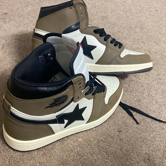 Jordan 1 high size 8.5 man - Picture 8 of 8